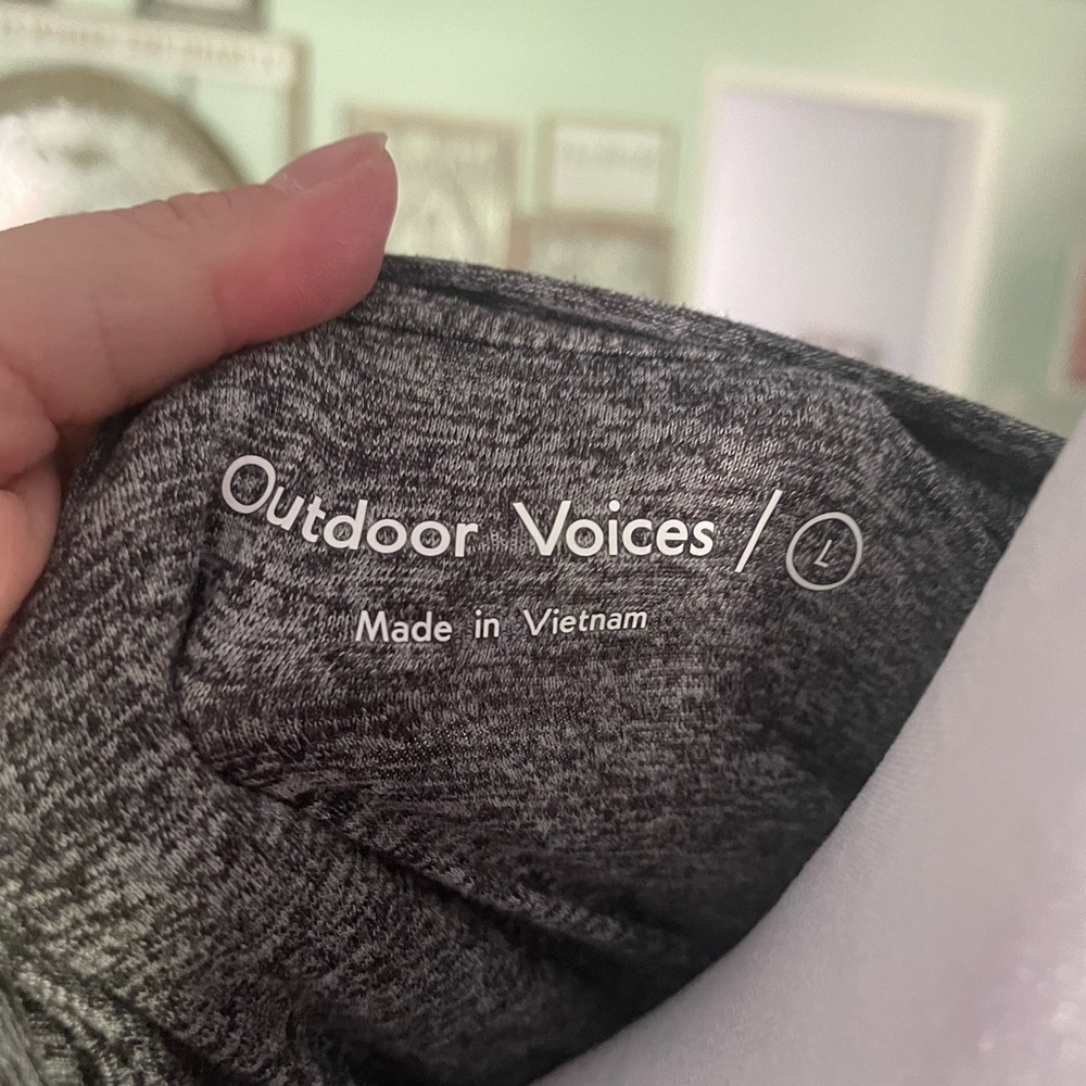 Outdoor Voices Basic Gray Tee Sz Large - image 2